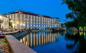 Hydrama Grand Hotel